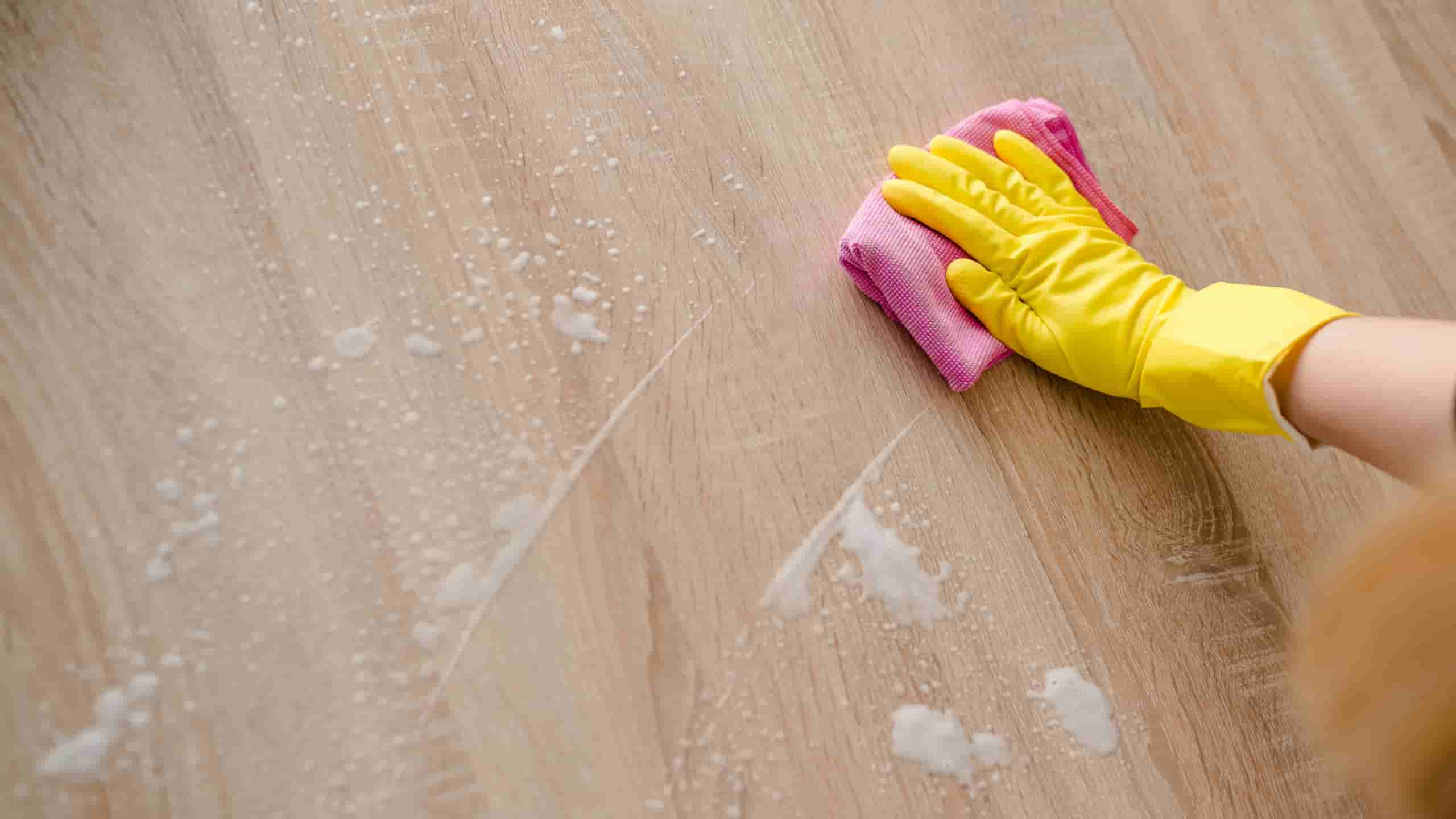 What is the importance of eco-friendly cleaning products in Hobart?
