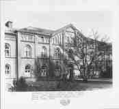 Frauen-Nebenhaus-3