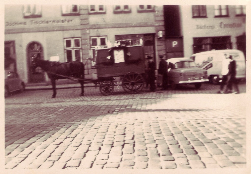 Letzte-Postkutschfahrt-Frierdrichstrasse