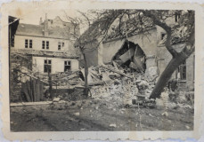 Lollfuss 75, Bombe