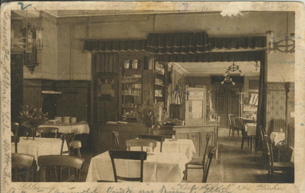 Schleswig 1916, Koesters Hotel