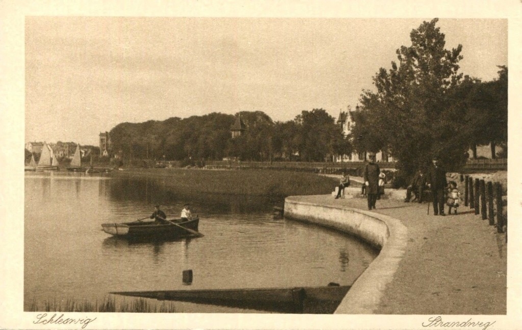 StrandwegRuderboot