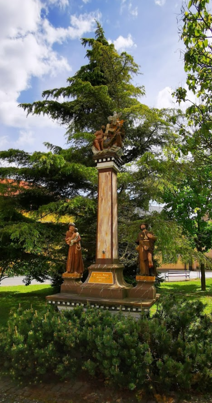 Donja Dubrava - Alsódomború - Pil Svetog Trojstva - Szentháromság-oszlop