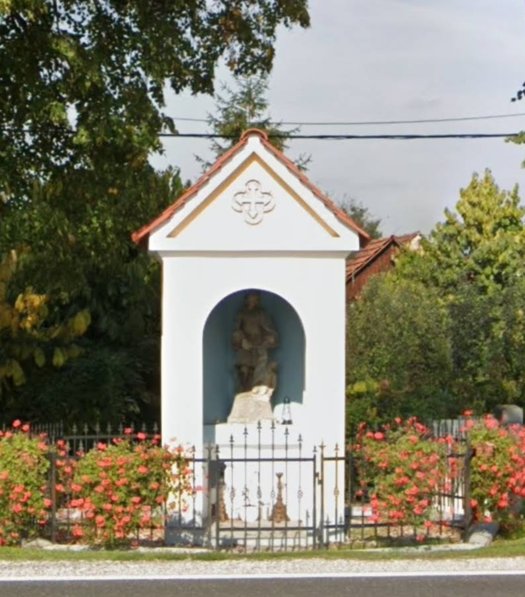 Gornji Hrašćan - Drávacsány - Poklonac sv. Nikolaja - Szent Miklós-kápolna, nyitott, benne szobor
