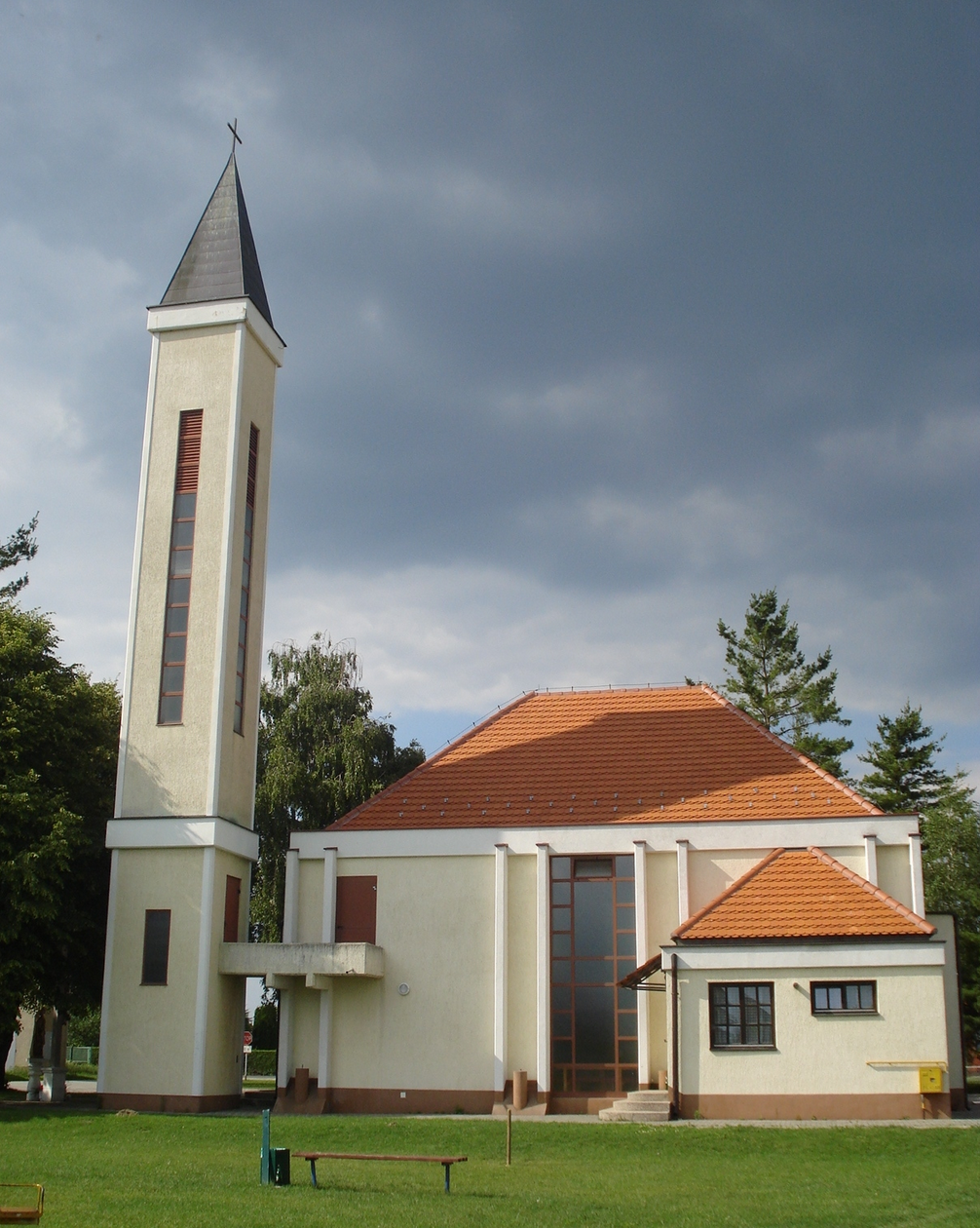 Gornji Kuršanec - Felsőzrínyifalva - Kapela uznesenja blažene djevice Marije - Nagyboldogasszony/Szűz Mária Mennybemenetele-kápolna különálló harangtoronnyal