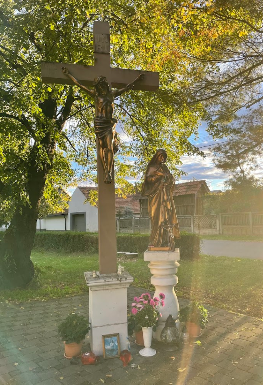 Gornji Kuršanec - Felsőzrínyifalva - Kapela uznesenja blažene djevice Marije - Nagyboldogasszony/Szűz Mária Mennybemenetele-kápolna különálló harangtoronnyal