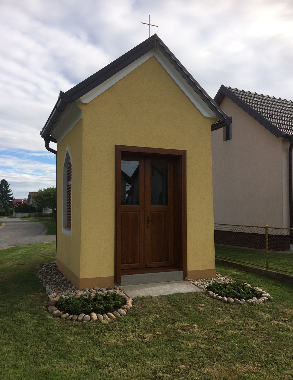 Hlapičina - Lapány - Kapelica Presvetog Trojstva - Szentháromság-kápolna