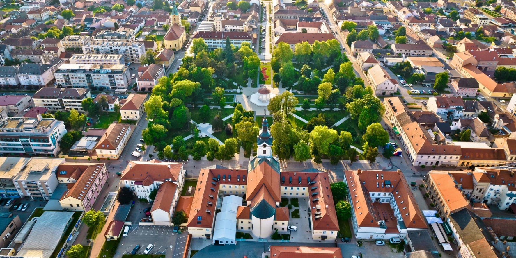 Bjelovar - Belovár - Katedrala sv. Terezije Avilske - Avilai Szent Teréz-székesegyház