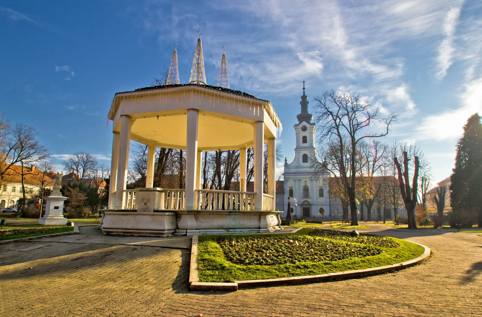 Bjelovar - Belovár - Katedrala sv. Terezije Avilske - Avilai Szent Teréz-székesegyház