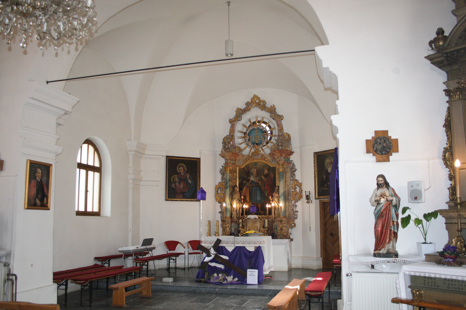 Karlovačka - Károlyváros - Župna crkva sveta Tri Kralja - Szent Háromkirályok-plébániatemplom