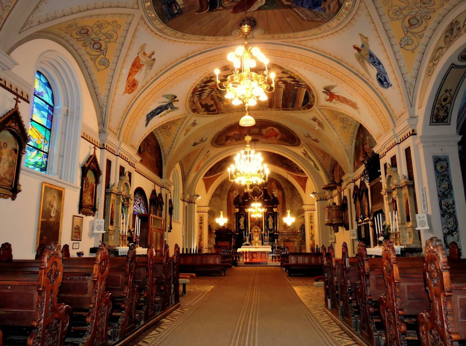 Karlovačka - Károlyváros - Župna crkva Presvetog Trojstva i Franjevački samostan - Szentháromság-plébániatemplom és ferences kolostor