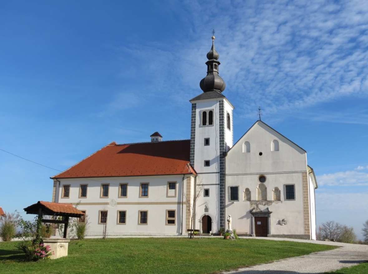 Karlovačka - Károlyváros - Župna crkva Blažene Djevice Marije Snježne i Pavlinski samostan - Havas Boldogasszony-plébániatemplom és pálos kolostor