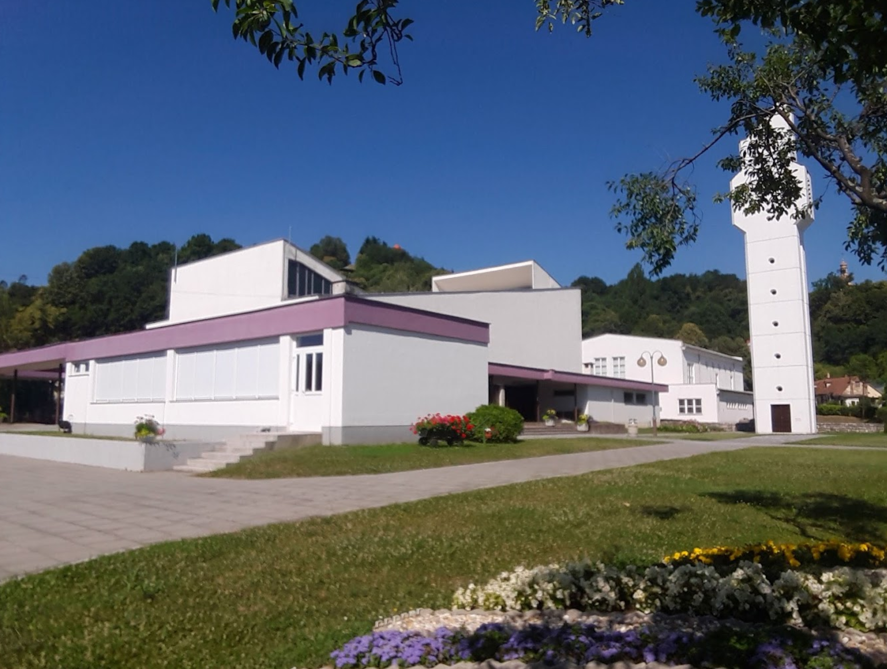 Karlovačka - Károlyváros - Nacionalno svetište i bazilika svetog Josipa - Szent József-bazilika és nemzeti kegyhely