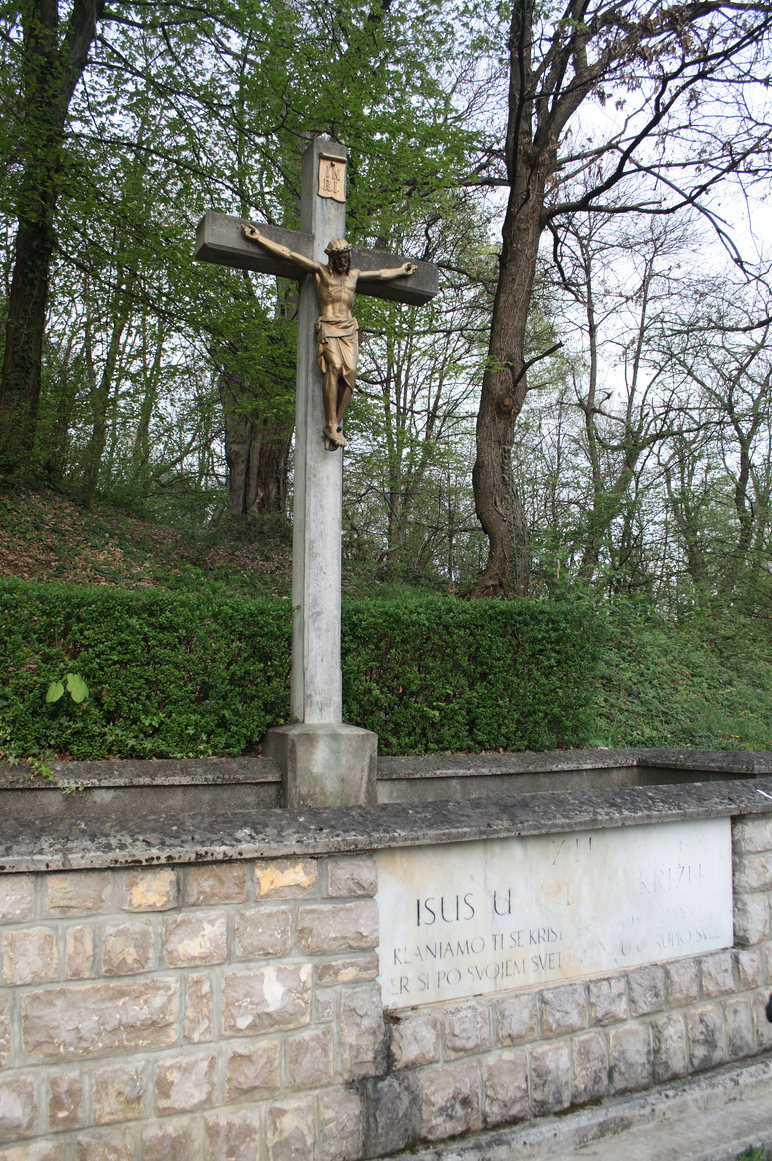 Karlovačka - Károlyváros - Križni put kod crkve Gospe Snježne, Dubovac - stációs keresztút a Havas Boldogasszony templomnál, Dubovacban