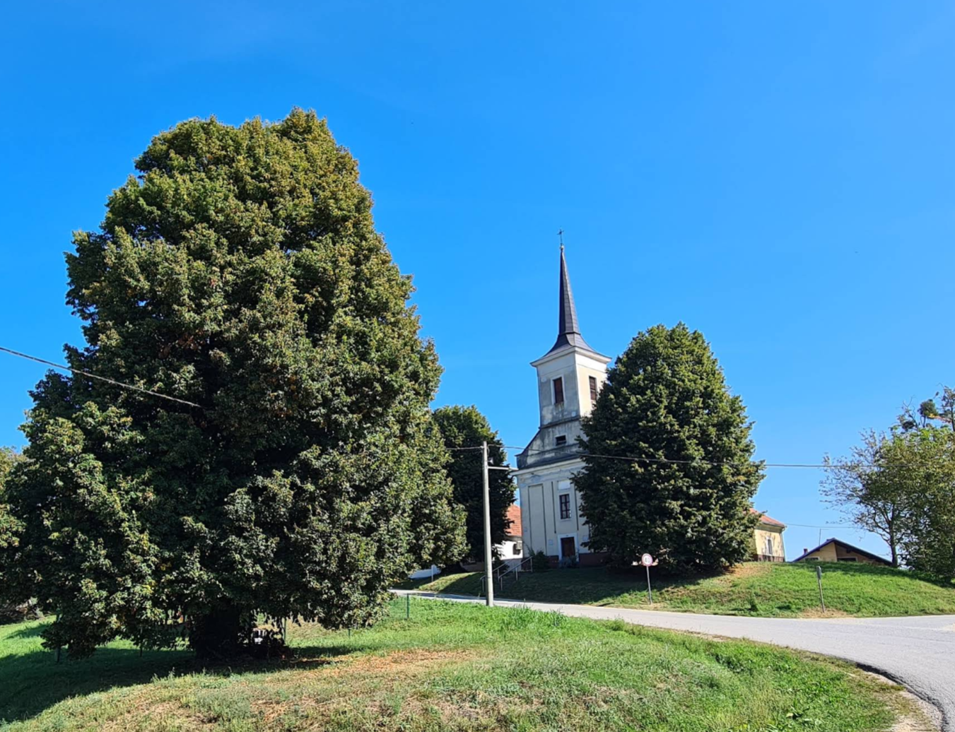 Apatovec - Kapela sv. Petra apostola- Szent Péter apostol-kápolna