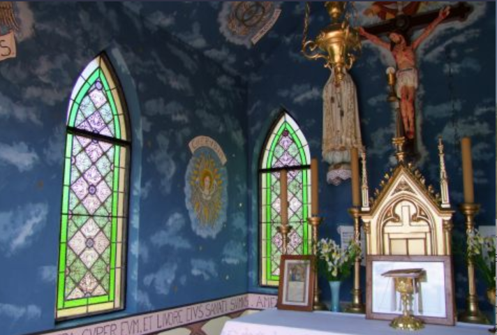 Budrovac - Kapela sv. Križu i Gospi Fatimskoj - Szent Kereszt és Fatimai Szűzanya-kápolna a szőlőhegyen