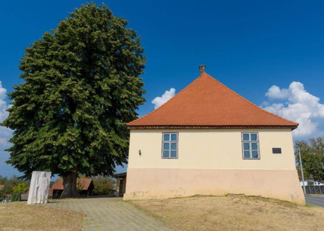 Kalinovac - Kalinóc - Spomenik, skulptur Krajišnik autora Janko Mošnja iz Pazina - pazini Janko Mošnja Krajišnik kőszobra