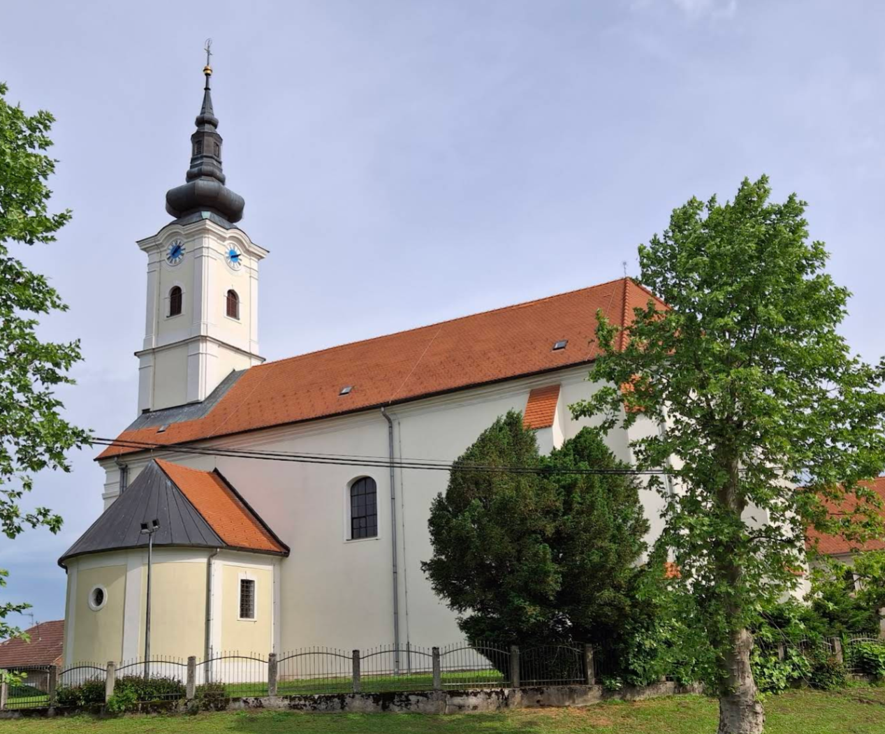 Kloštar Podravski - Gorbonok - Župna crkva svetog Benedikta opata i Žalosne Gospe - Szent Benedek apát és Fájdalmas Szűzanya-plébániatemplom