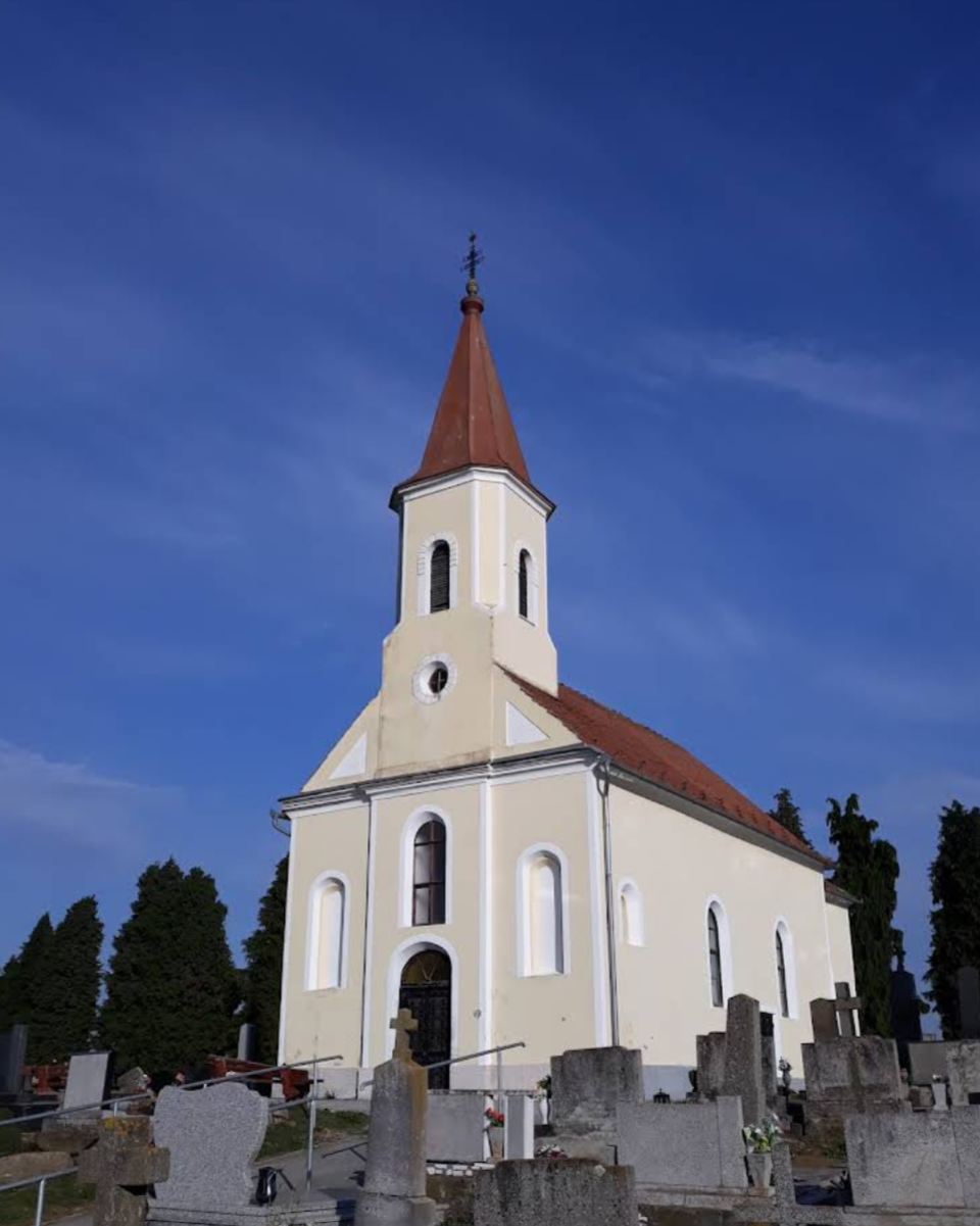 Novigrad Podravski - Kismarcsa - Kapela svete Klara - Assisi Szent Klára-kápolna a temetőben
