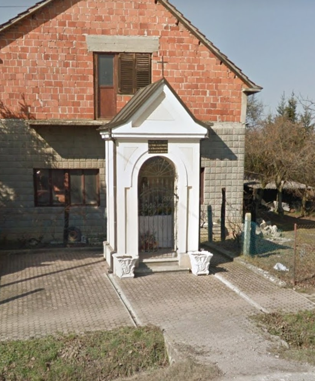 Sveti Ivan Žabno - Poklonac - útikápolna, benne Szenvedő Anya-szobor