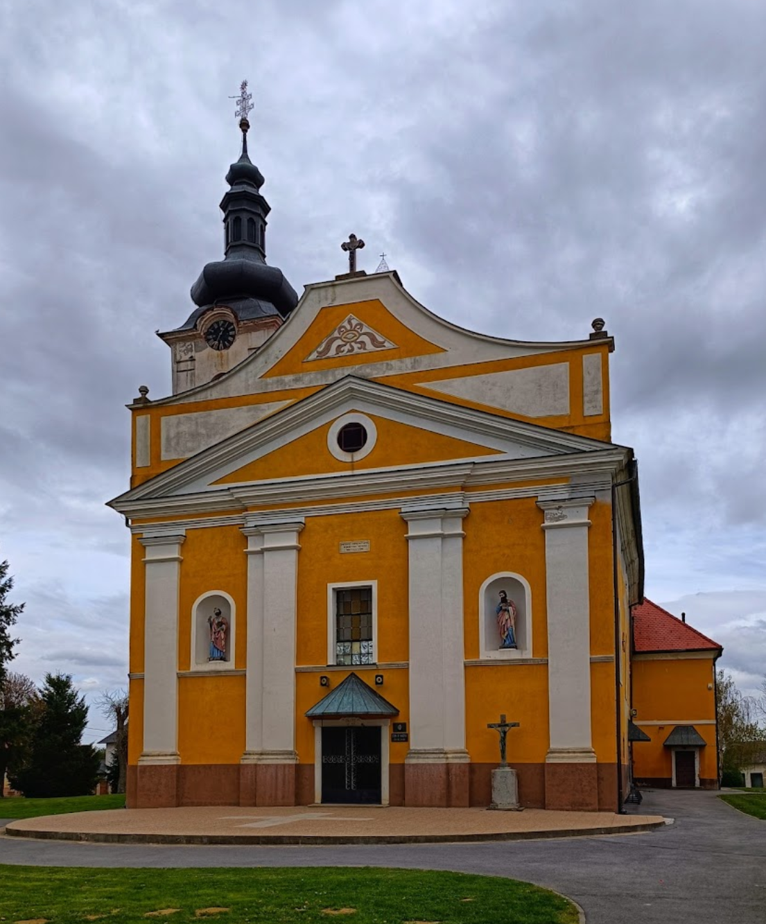 Virje - Župna crkva svetog Martina biskupa - Szent Márton püspök-plébániatemplom