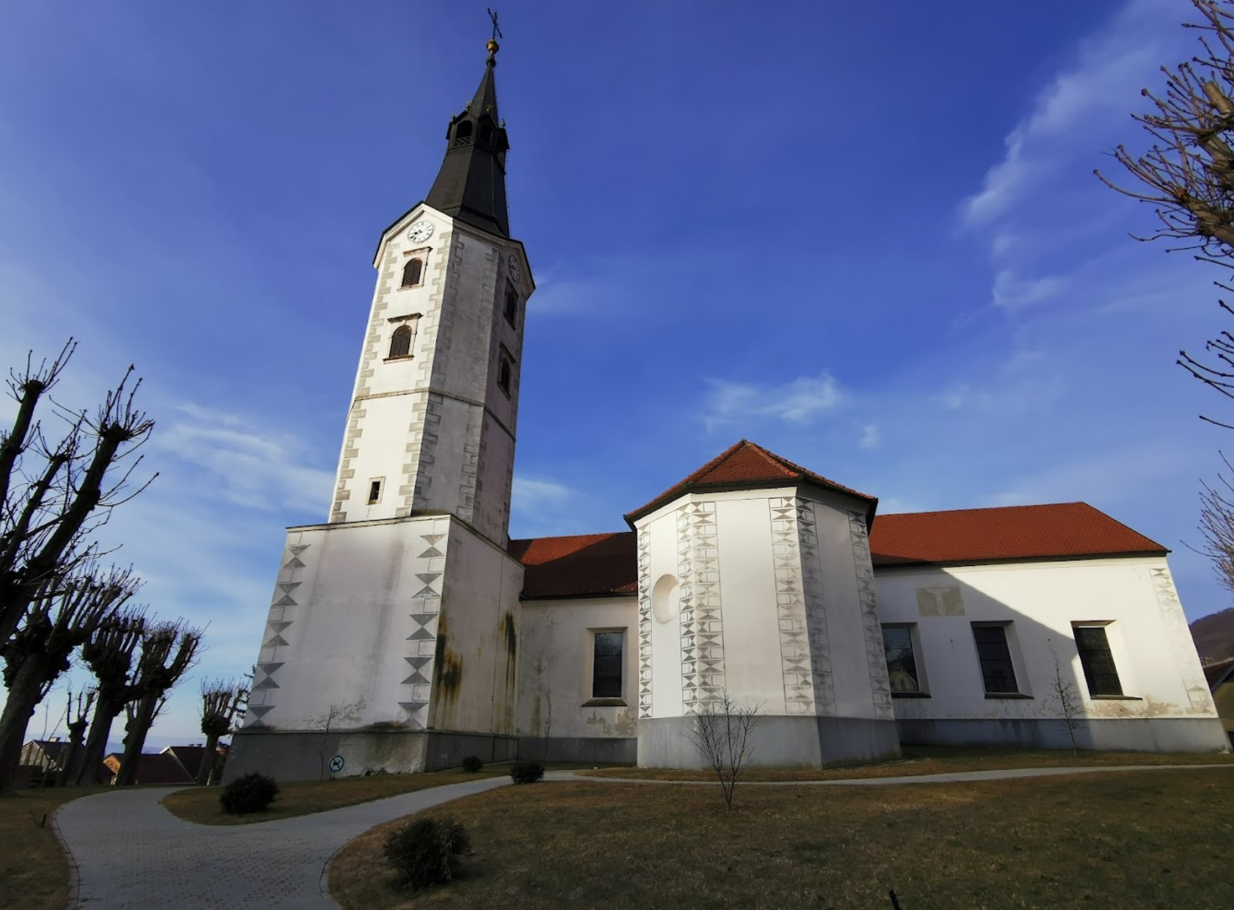 Klanjec - Franjevački samostan i crkva Navještenja Blažene Djevice Marije - Szűz Mária bemutatása plébániatemplom és ferences kolostor