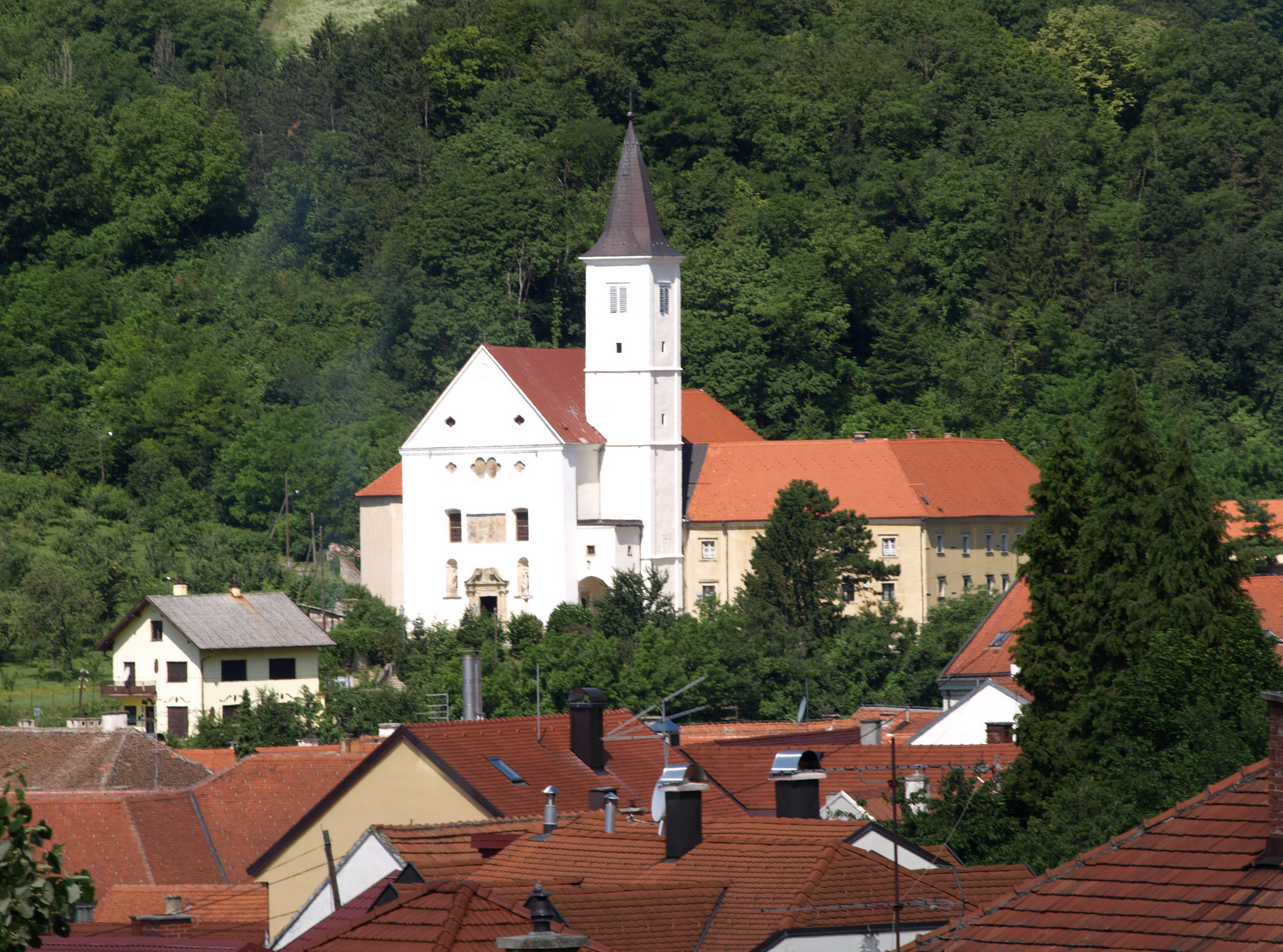Krapina - Korpona - Franjevački samostan i crkva svete Katarine - Szent Katalin templom és ferences kolostor