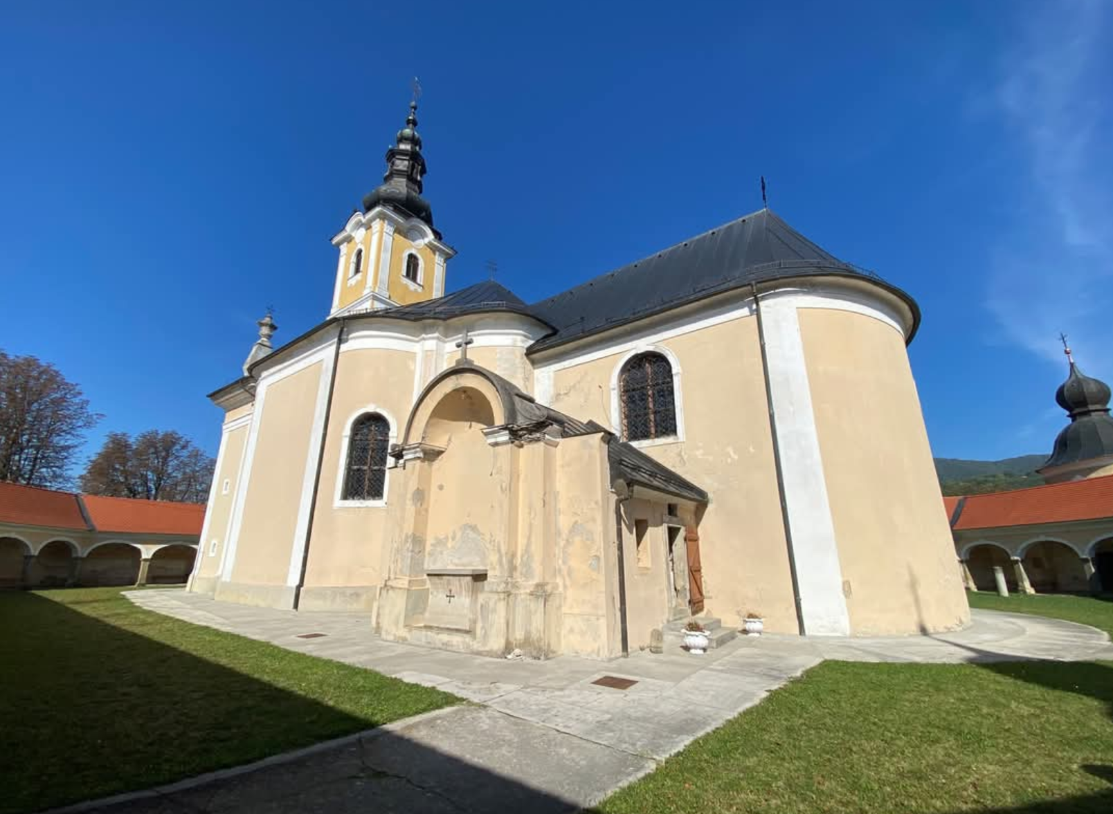 Trški Vrh - Crkva svete Marije/Majke Božje Jeruzalemske na Trškom vrhu - Jeruzsálemi Szűzanya-templom a Trstki-hegyen