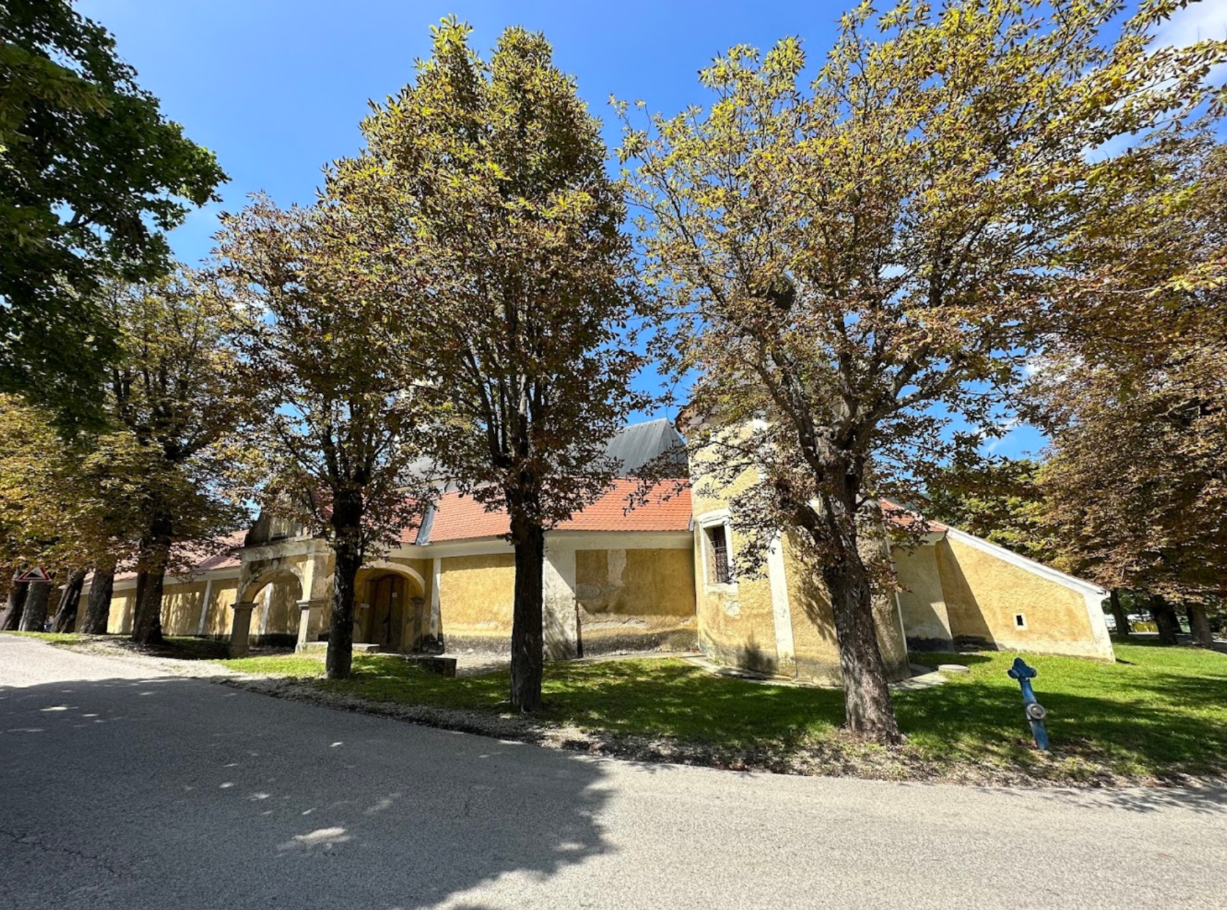 Trški Vrh - Crkva svete Marije/Majke Božje Jeruzalemske na Trškom vrhu - Jeruzsálemi Szűzanya-templom a Trstki-hegyen