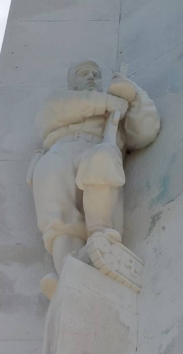 Batina - Kiskőszeg - Memorijalni kompleks Batinska bitka (Julka) i vidikovac - szovjet emlékmű, obeliszk és kilátópont
