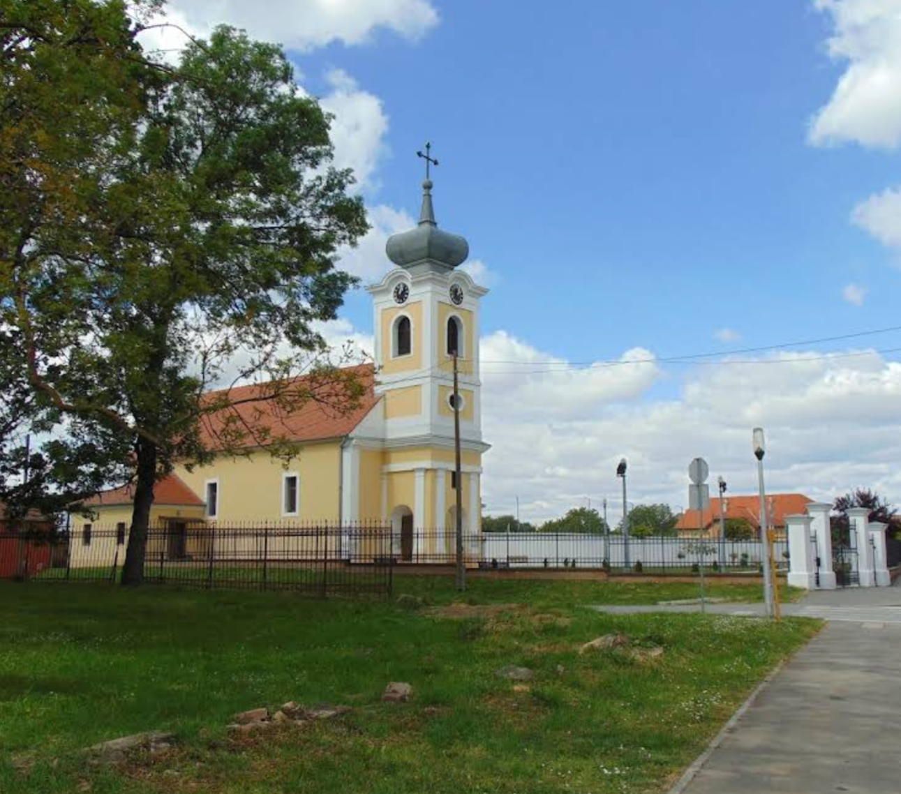 Darda - Dárda - Župna crkva Rođenja sv. Ivana Krstitelja - Keresztelő Szent János születése-plébániatemplom