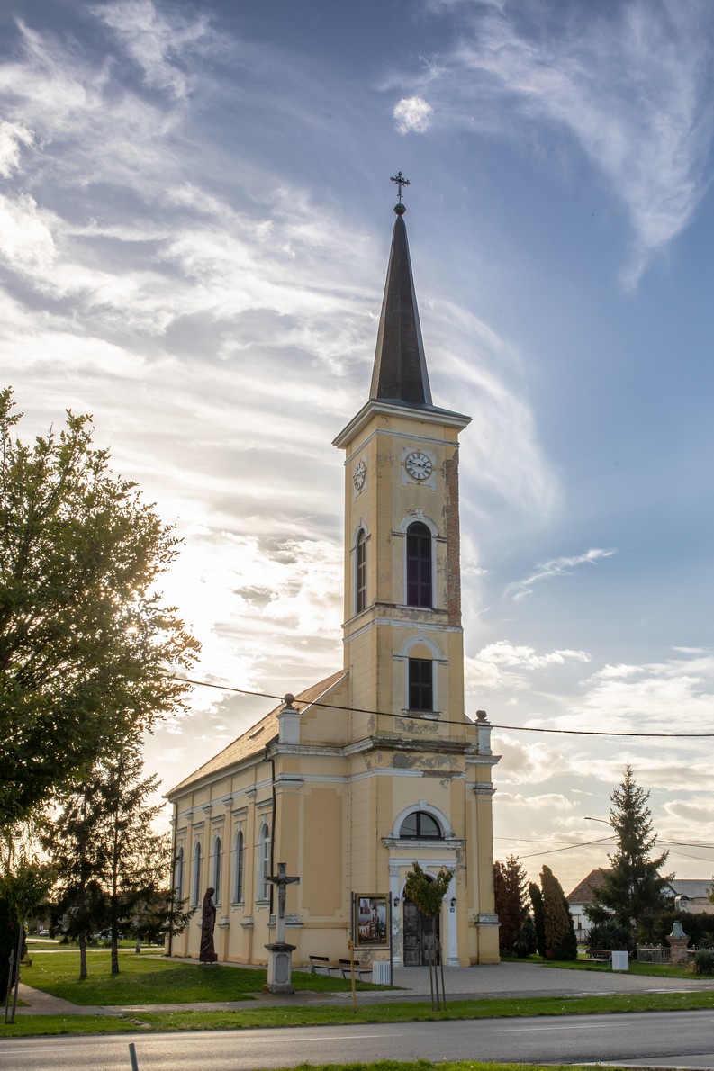 Ivanovac - Németderzs - Župna crkva sv. Rozalije - Szent Rozália-plébániatemplom