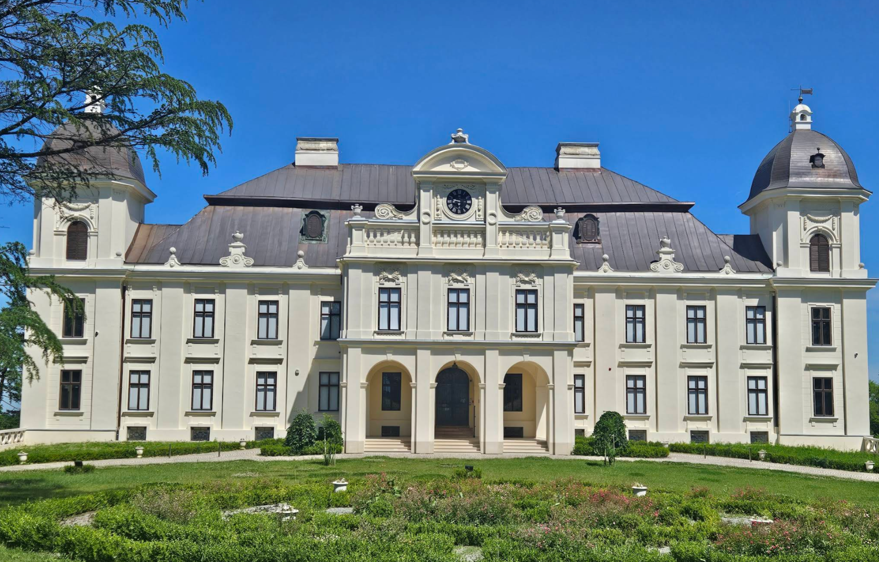 Našice - Nekcse - Dvorac Pejačević/Zavičajni muzej/Gradska knjižnica - Pejácsevich-kastély, nagykastély/Helytörténeti múzeum/Városi könyvtár