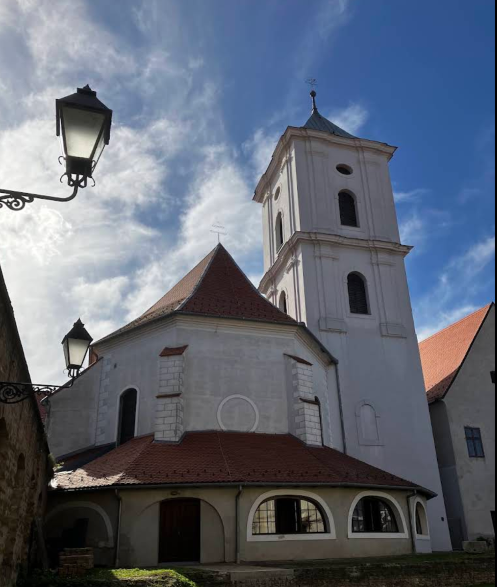 Osijek - Eszék - Crkva Uzvišenja Svetog Križa i Franjevački samostan - Szent Kereszt felmagasztalása-templom és ferences kolostor