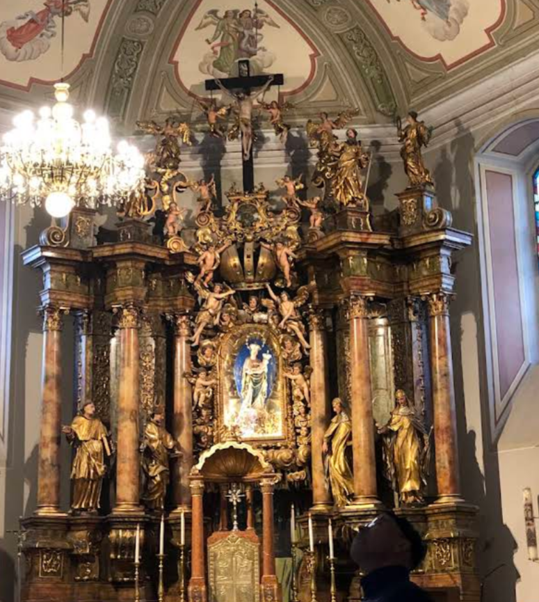 Osijek - Eszék - Crkva Uzvišenja Svetog Križa i Franjevački samostan - Szent Kereszt felmagasztalása-templom és ferences kolostor