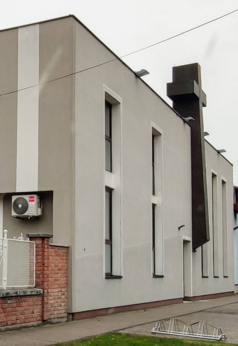 Osijek - Eszék - Crkva svetog Josipa Radnika - Munkás Szent József-templom