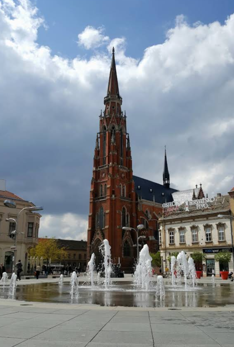 Osijek - Eszék - Osječka konkatedrala Svetog Petra i Pavla Apostola - Szent Péter és Pál apostolok társszékesegyház