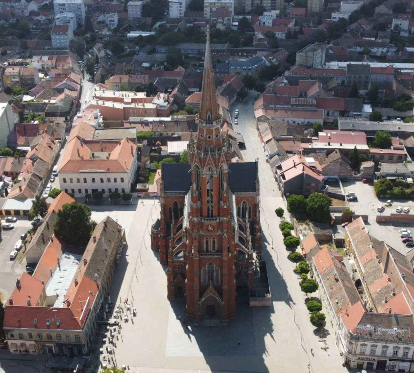 Osijek - Eszék - Osječka konkatedrala Svetog Petra i Pavla Apostola - Szent Péter és Pál apostolok társszékesegyház