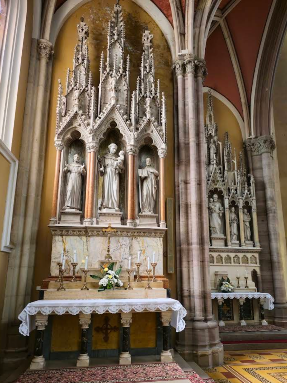 Osijek - Eszék - Osječka konkatedrala Svetog Petra i Pavla Apostola - Szent Péter és Pál apostolok társszékesegyház