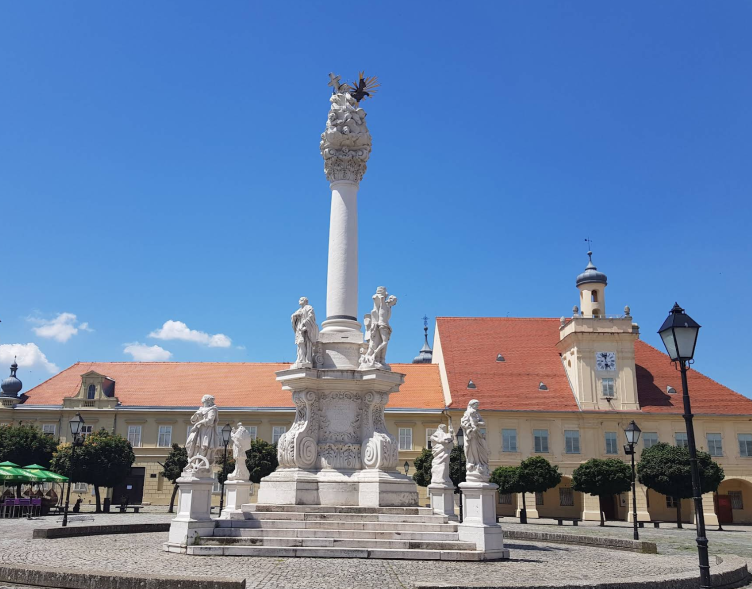 Osijek - Eszék - Pil Presvetog Trojstva - Szentháromság-oszlop