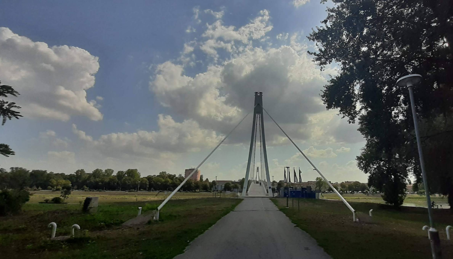 Osijek - Eszék - Pješački most preko Drave - gyalogoshíd a Dráva folyón