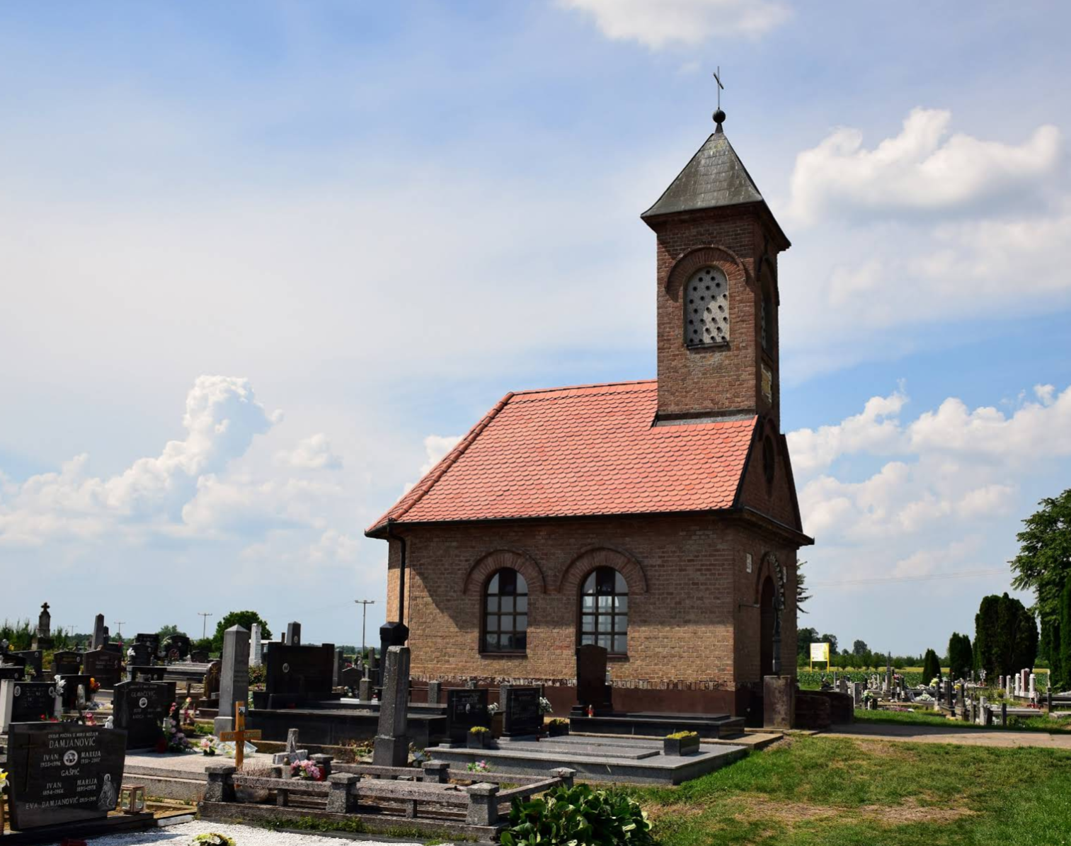Strizivojna - Kapela svetoga Križa - Szent Kereszt-kápolna a temetőben