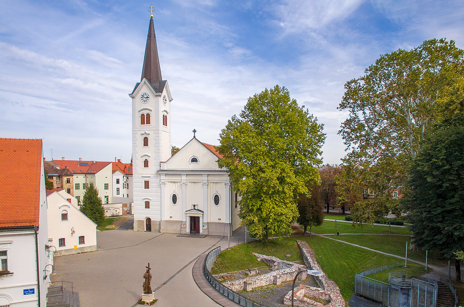 Sisak - Sziszek - Katedrala Uzvišenja Svetog Križa u Sisku/Sisačka katedrala - Szent Kereszt felmagasztalása-székesegyház