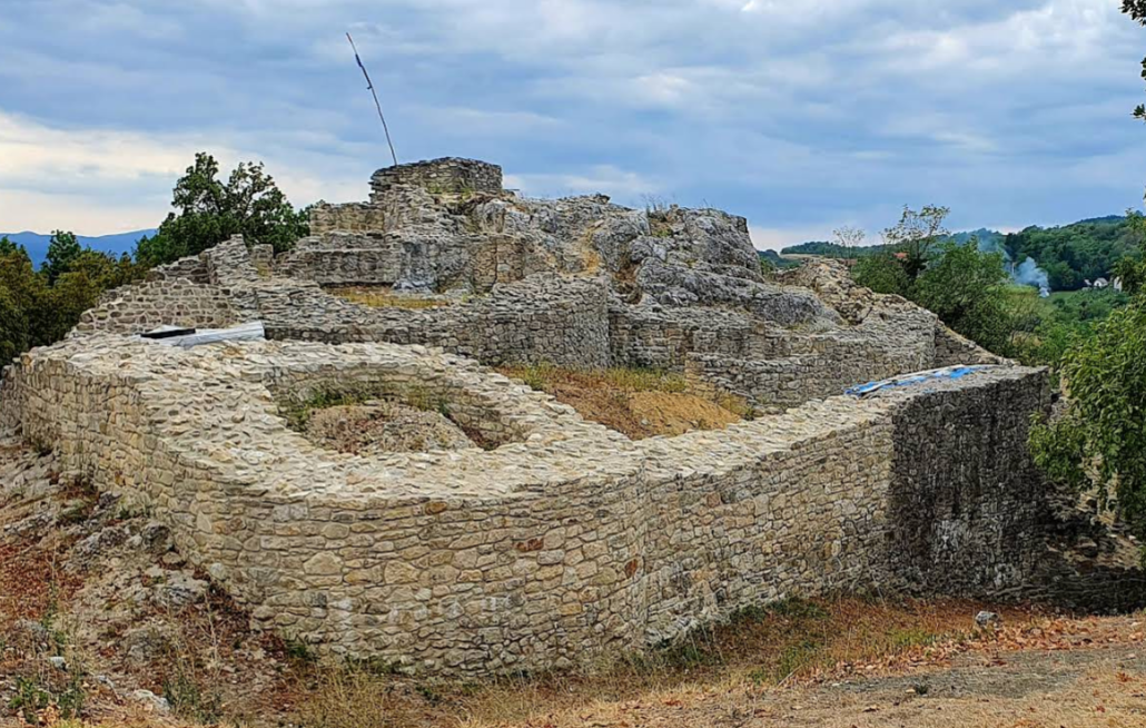 Čanjevo - Utvrda Čanjevo - Čanjevo-erőd, rom