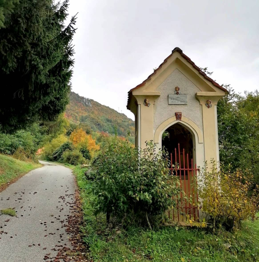 Cvetlin - Kapela - útikápolna, benne Jézus Szent szíve-szobor