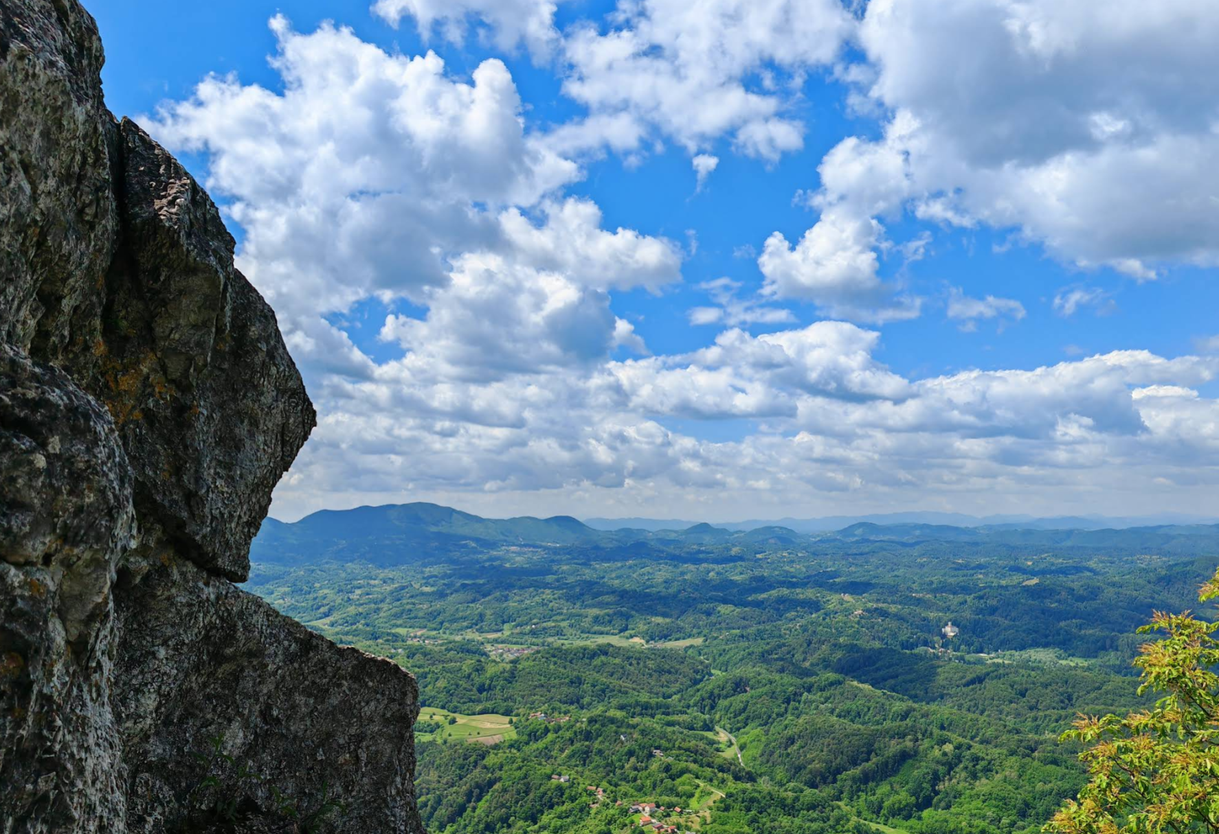 Kameničko Podgorje - Piramida Ravna Gora (694 m) - Piramida kilátó (694 m)