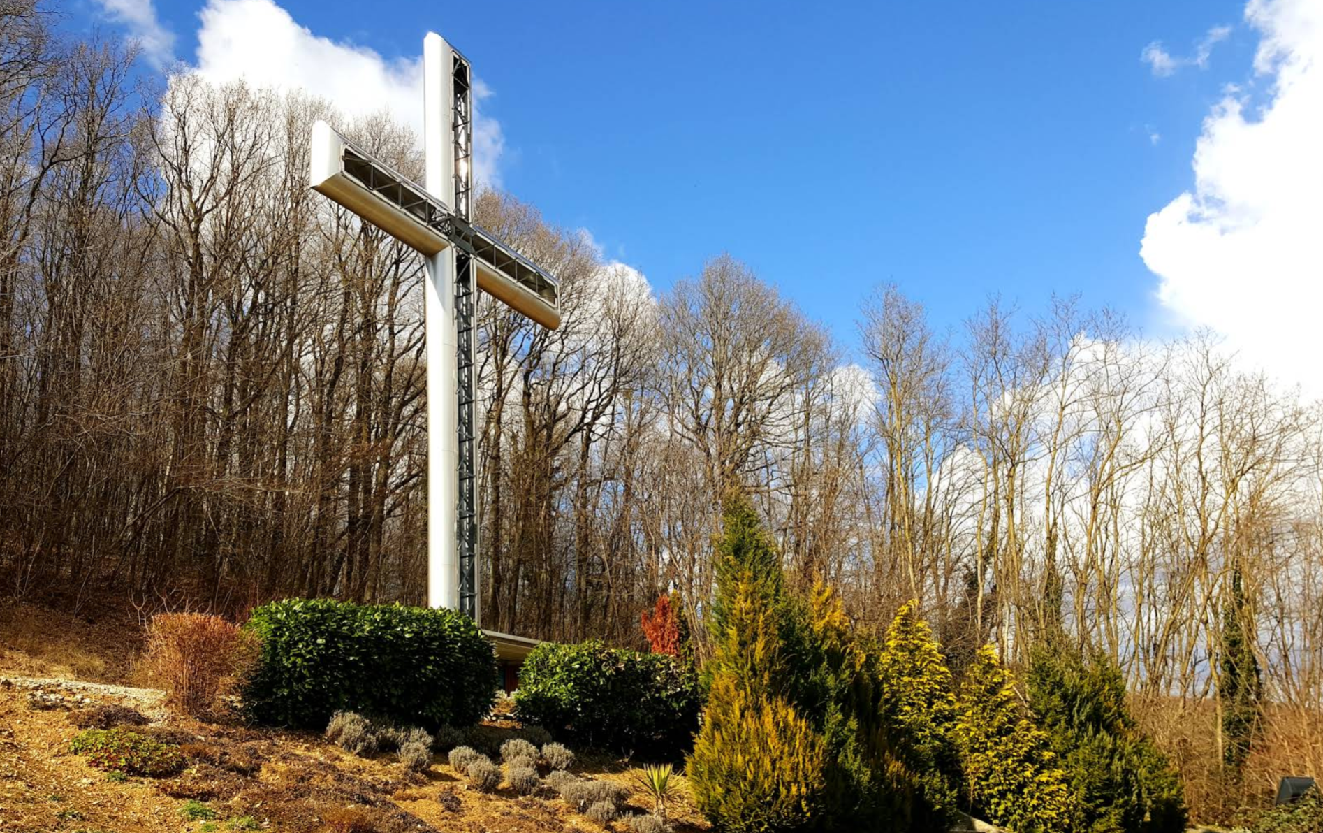 Madžarevo - Magyarlaka - Zavjetni križ i utočište - szövetségi kereszt és szentély (395 m)
