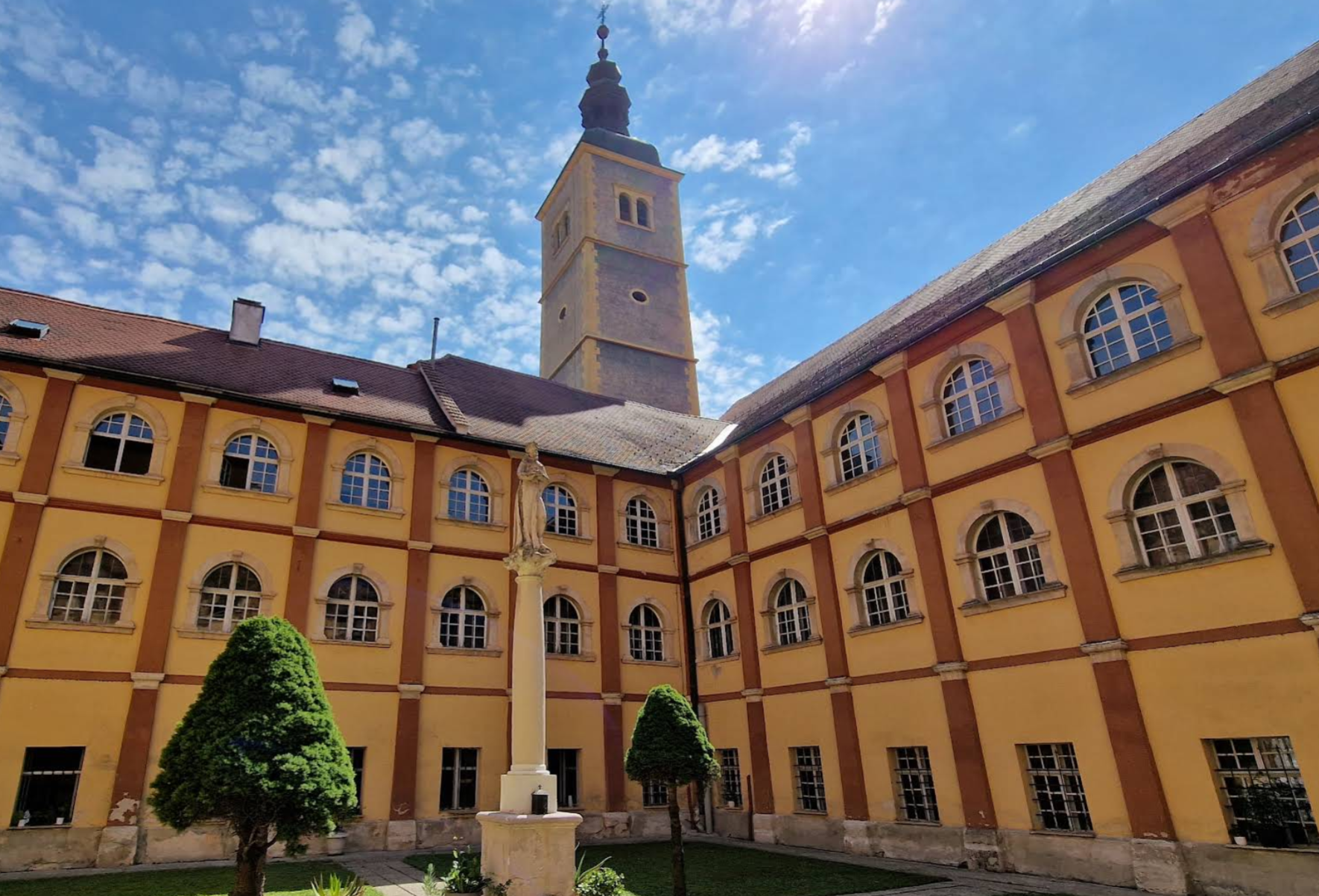 Varaždin - Varasd - Franjevačka crkva sv. Ivana Krstitelja - Keresztelő Szent János-plébániatemplom, ferences templom