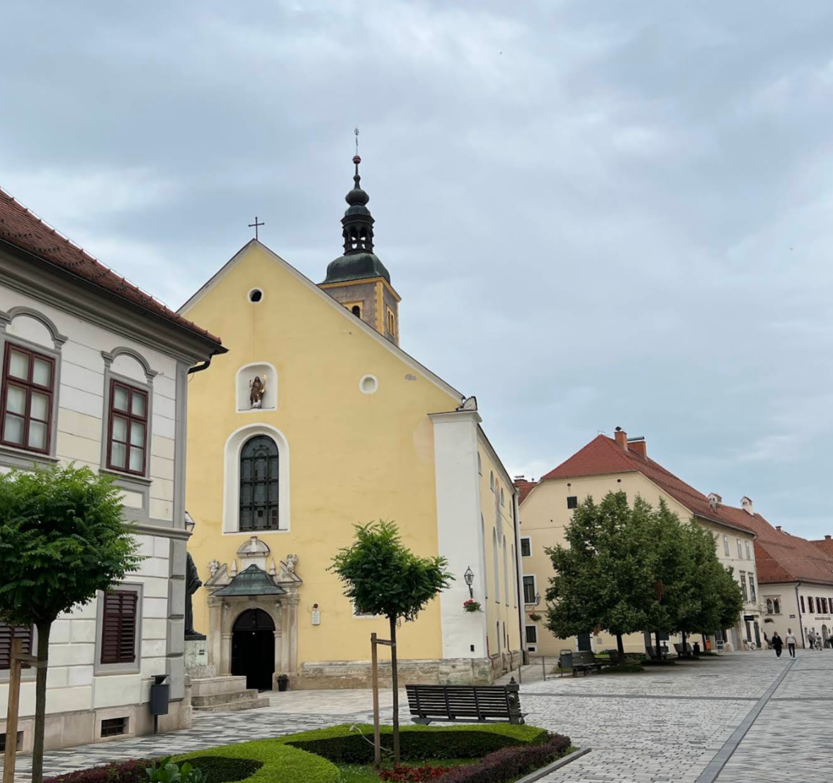 Varaždin - Varasd - Franjevačka crkva sv. Ivana Krstitelja - Keresztelő Szent János-plébániatemplom, ferences templom