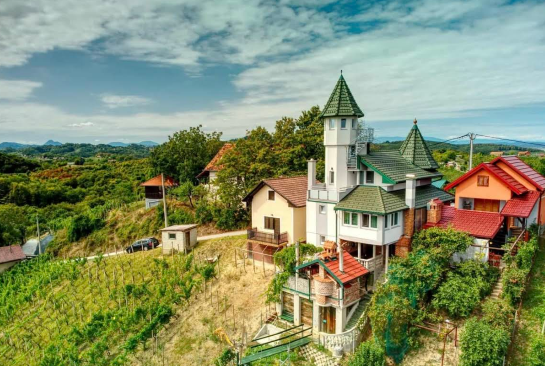 Veliki Lovrečan - Vidikovac Korotaj - Korotaj kilátó (300 m) a szőlőhegyen